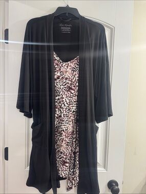 Lilac & London Black Robe with Sleep Dress